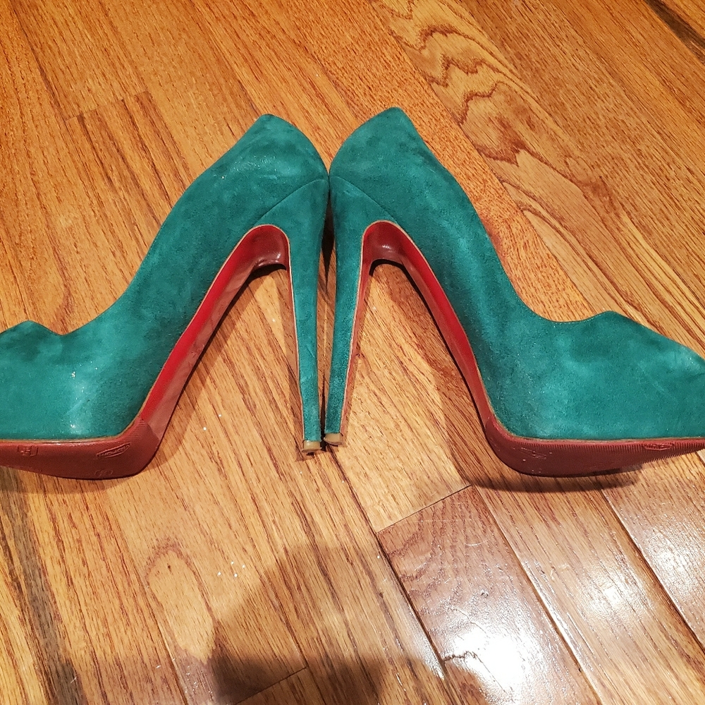 Christian Louboutin Pumps